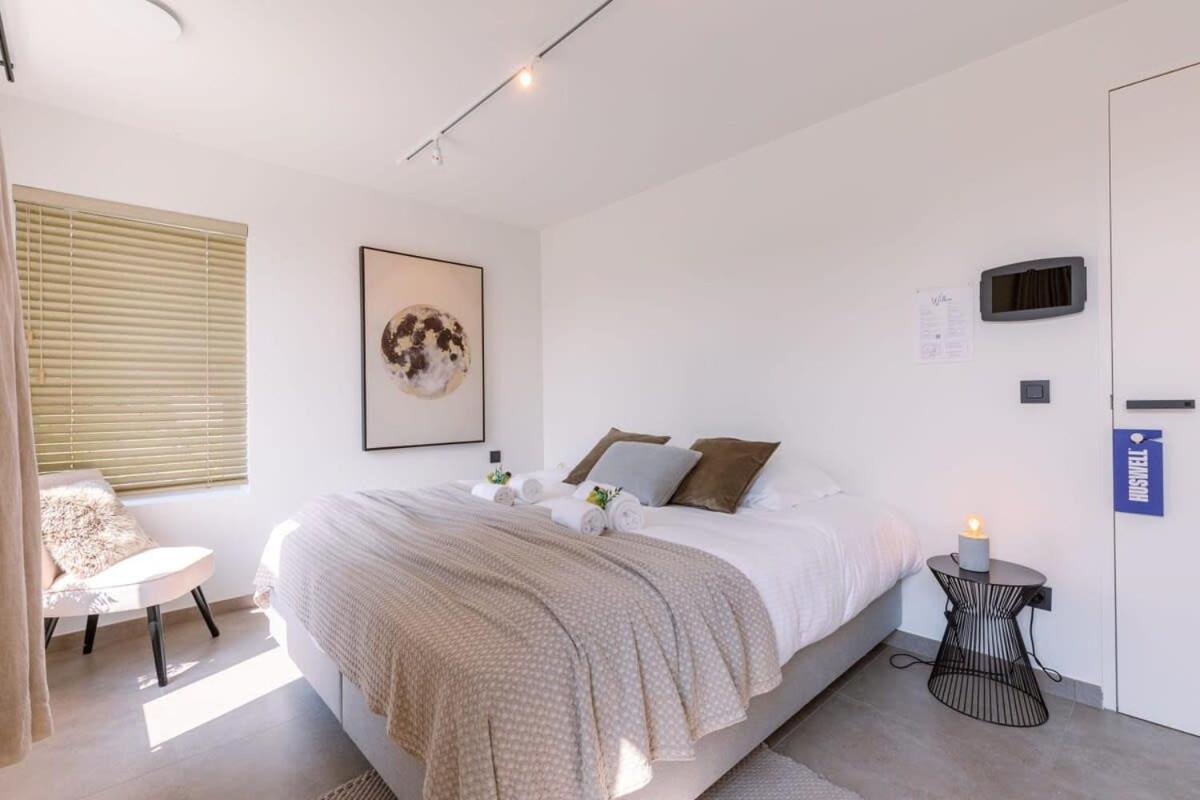 Huswell - Lord - Charming Double Room At Ranch "De Blauwe Zaal" Brujas Exterior foto